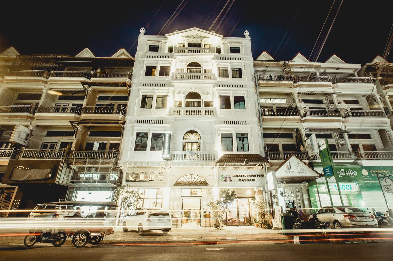 Grand Elevation Hotel 3*
