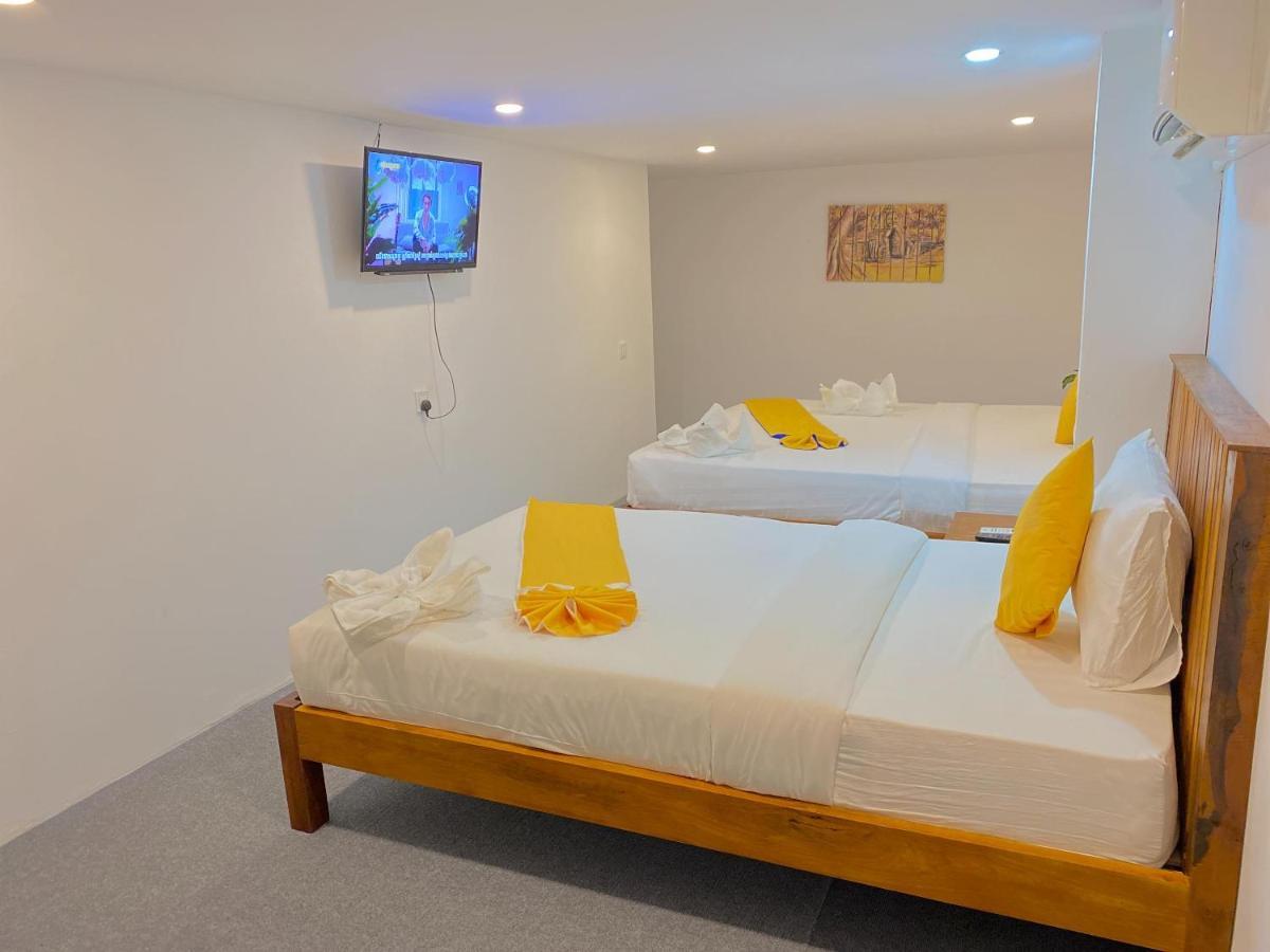 Grand Elevation Hotel